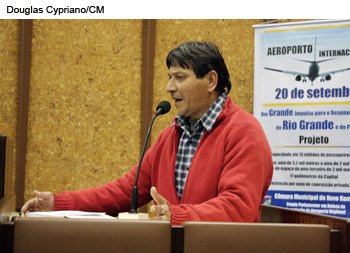 02/08/2011 - Cidadão critica saúde de NH em Tribuna Popular 