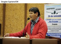 02/08/2011 - Cidadão critica saúde de NH em Tribuna Popular 