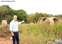03/05/2010  - Moradores relatam problemas na rua Rincão  