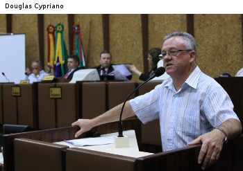 06/10/2011 - Serviços de motofrete e mototáxi serão regulamentados 