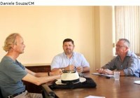 07/07/2010 - Arborização é tema de reunião com Movimento Roessler