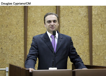 08/09/2011 - Jornalista Rogério Forcolen fala sobre sua experiência 