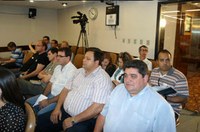 11/10/2011 - Comissão participa de audiência em Porto Alegre
