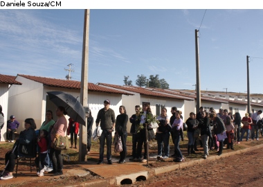 120 famílias hamburguenses recebem casas novas