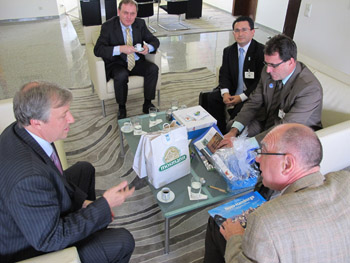 24/05/2011 - Ica convida seleção alemã para NH na Copa de 2014