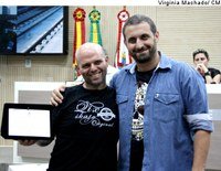 Alexandre Tonel é homenageado por seus 30 anos de dedicação ao skate