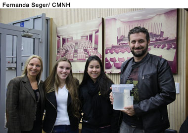 Alunas do Santa Catarina apresentam projeto Sinal Sonoro - Alerta para Enchentes