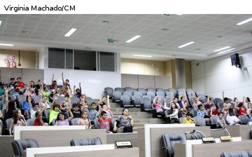 Alunos da escola Martha Wartenberg pedem melhorias para o bairro Canudos 