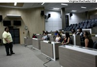 Alunos de escola técnica visitam o Legislativo