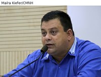 Antonio Lucas solicita operação tapa-buracos em diversos pontos da cidade