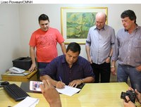 Antonio Lucas toma posse como presidente da Câmara