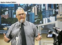 Aprovada moção de repúdio à Anvisa por falta de controle sobre os medicamentos genéricos