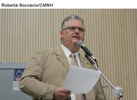 Aprovado PL que proíbe encher tanque de combustível além do travamento automático