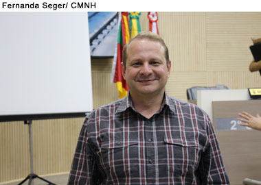 Aprovado projeto que obriga afixação nas salas de aula de número para denunciar abuso e agressão