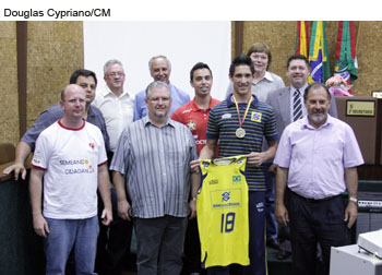 - Atleta recebe reconhecimento de vereadores