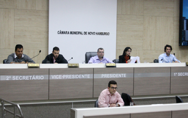 Auxiliar de serviços da Câmara será responsável por pintura e manutenção elétrica