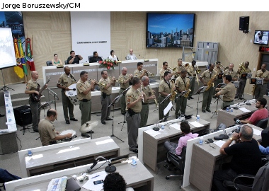 Banda da Brigada Militar é homenageada pelos 119 anos