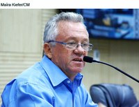 Betinho apresenta moção pela proibição da tarifa básica de telefones