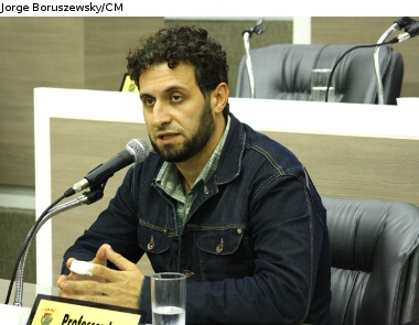 Câmara aprova moção contra a PEC 37