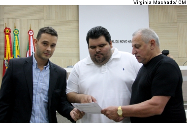 Câmara de Novo Hamburgo repudia regime especial de aposentadoria dos deputados 