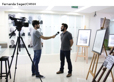 Câmara recebe exposição fotográfica que retrata balneário Mariluz