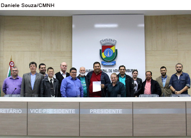 Câmara repassa mais de um milhão de reais economizados pela Casa ao Executivo