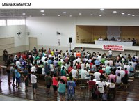 Cerca de 200 moradores do bairro Industrial reúnem-se em sessão comunitária 