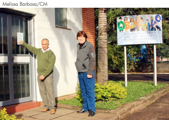 28/05/2010 - Comissão de Educação vai ao colégio Objetivo  