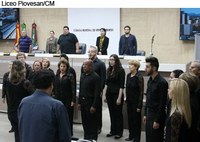 Coral Amigos da Câmara canta os hinos na sessão desta segunda-feira