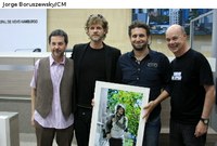 Curta A hora em que os cafés fecham é exibido na Câmara