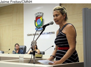 Deputada Regina Fortunati fala sobre necessidades de Lomba Grande
