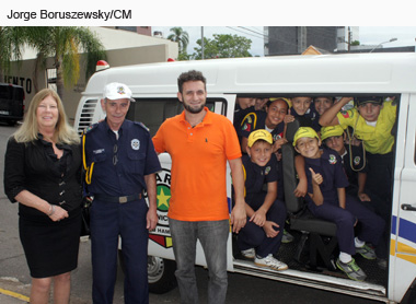 Dione relata que não há nenhum arroio que não esteja poluído