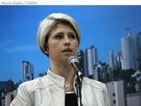 Diretora de Licitações de Novo Hamburgo presta esclarecimentos na Câmara