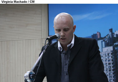 Empresário apresenta modelo alternativo ao dos parquímetros