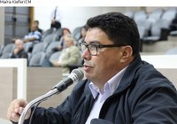 Enio Brizola pede reconstrução de parada de ônibus no Boa Saúde