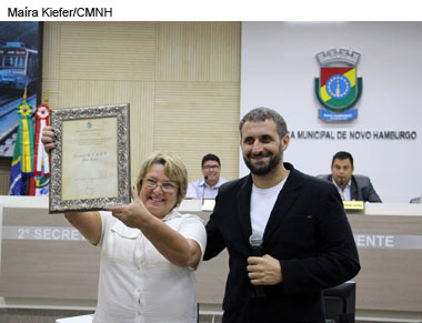 Escola Ana Néri é homenageada por seus 55 anos