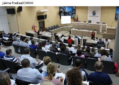 Escola do Legislativo deve focar ações na comunidade em 2017