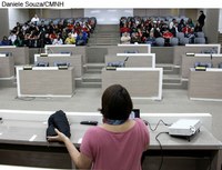 Escola do Legislativo oferece mais de 15 cursos gratuitos para público interno e externo