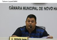 Estabelecida escolaridade ou experiência mínima para cargos de assessor e coordenador de gabinete