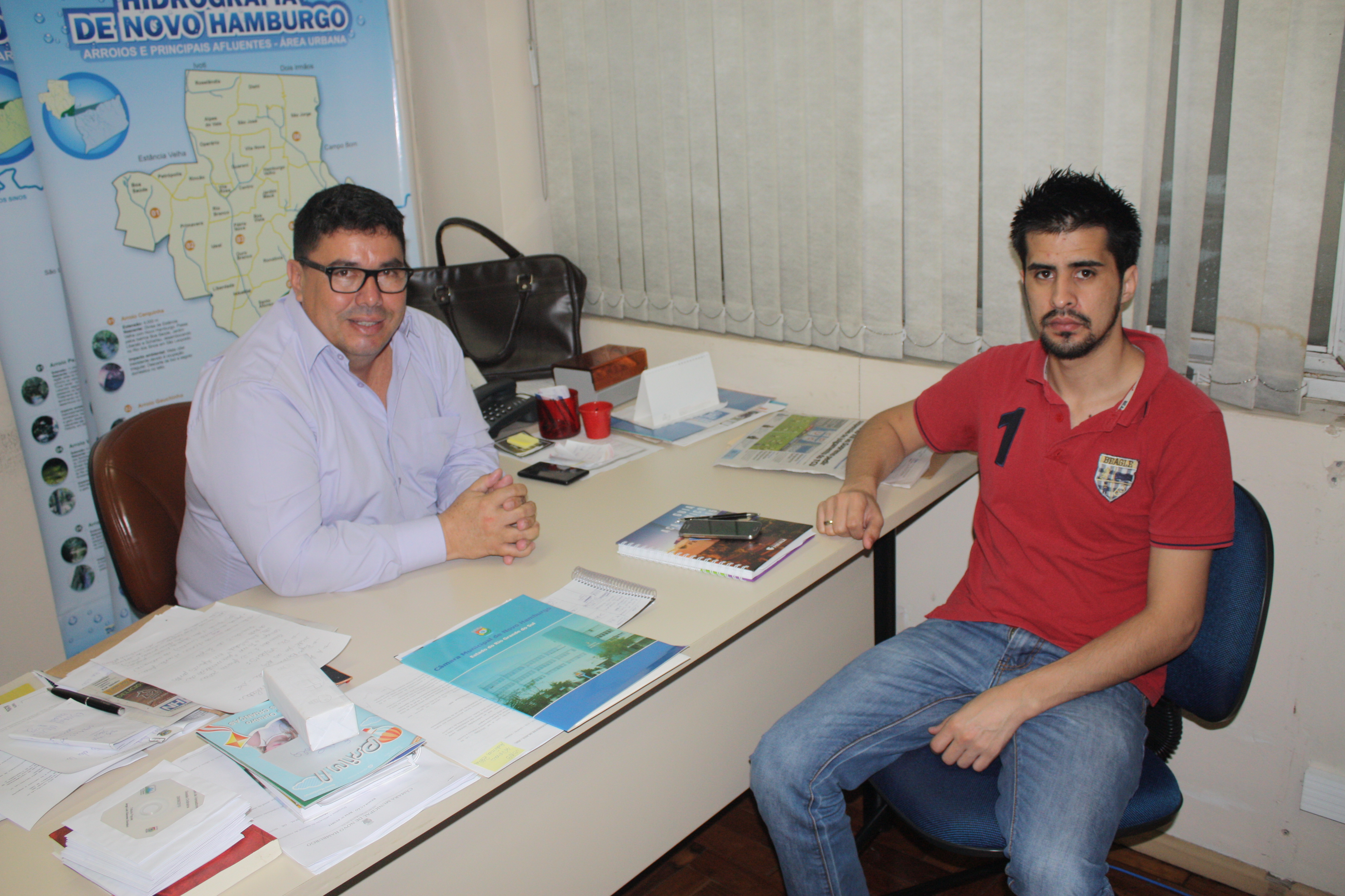 Gabinete: Brizola bate um papo sobre sua história e ideologias com acadêmico da Feevale