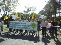 Gabinete: Brizola participa de manifestação pelo pagamento integral dos salários dos servidores do Estado