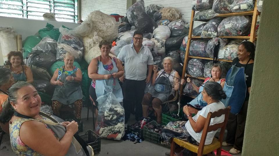 Gabinete: Brizola visita Cáritas do bairro Canudos