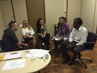 Gabinete: Fufa reúne-se com defensores dos animais