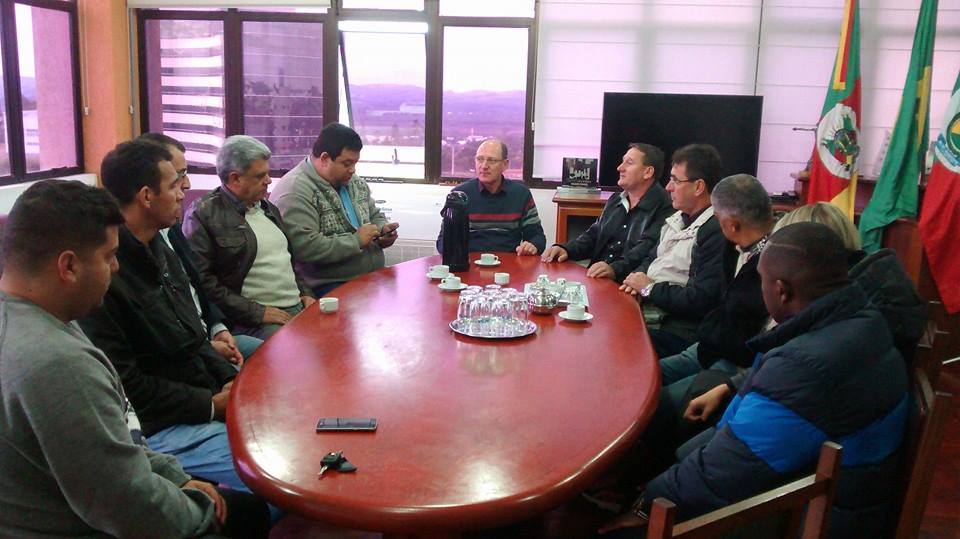 Gabinete: Lucas acompanha posse do novo secretário municipal de Esporte e Lazer