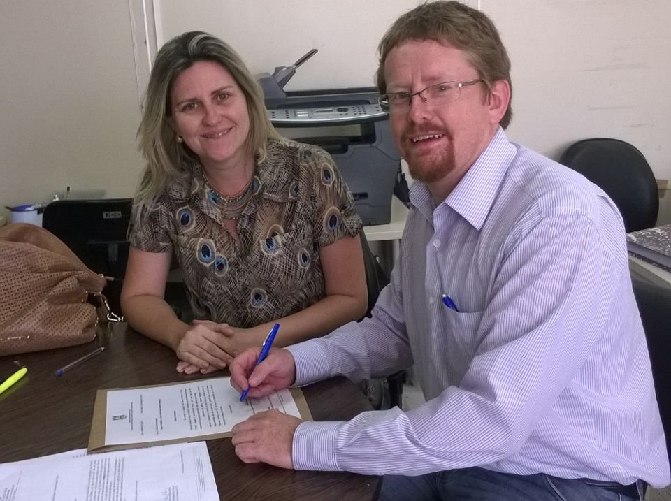 Gabinete: Patrícia consegue draga para limpeza de arroios 