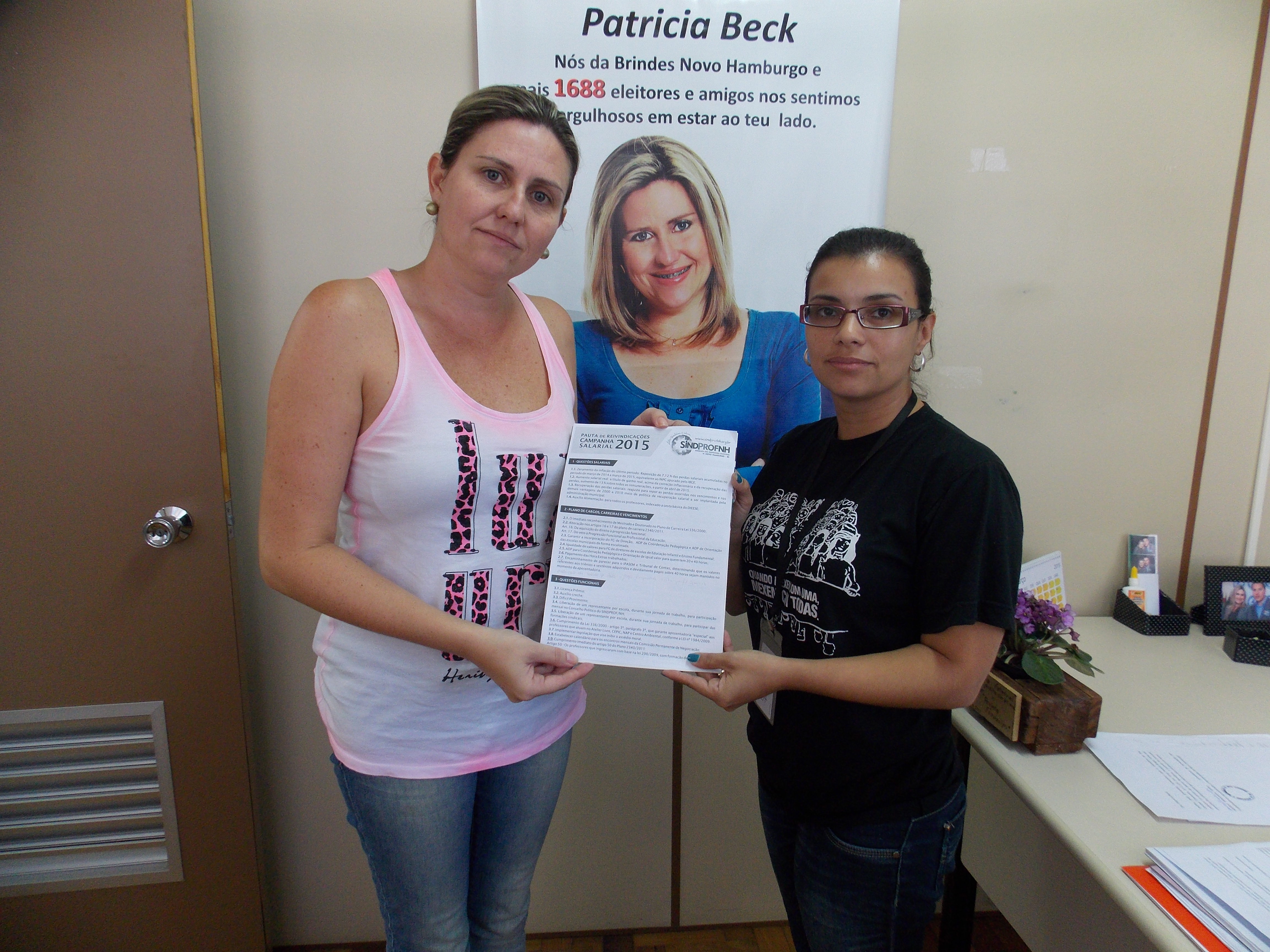 Gabinete: Patrícia reúne-se com presidente do SindProfNH