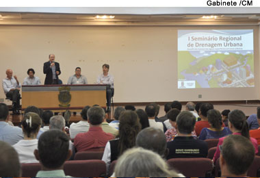 Roger Corrêa representa a Câmara no I Seminário Regional de Drenagem Urbana