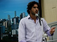 Gabinete: Roger destaca que greve dos professores é legítima e digna