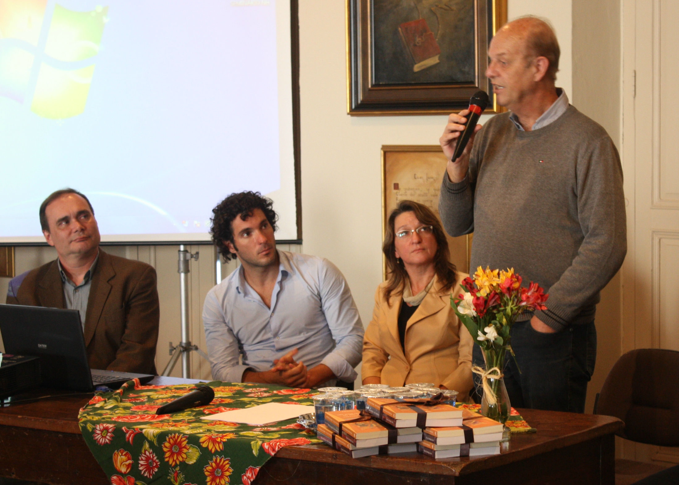 Gabinete: Roger representa a Câmara no seminário sobre patrimônio histórico