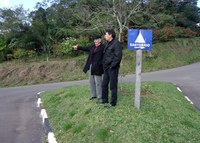 Gabinete: Serjão pede melhorias na sinalização até o Santuário das Mães